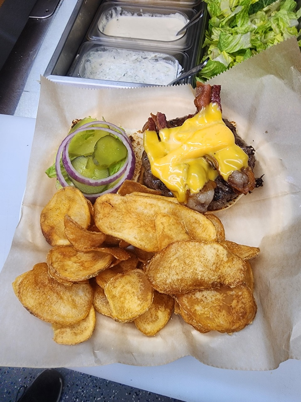 Cheeseburger with Homemade Chips